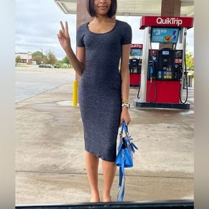 Forever 21 Grey Midi Dress 💙